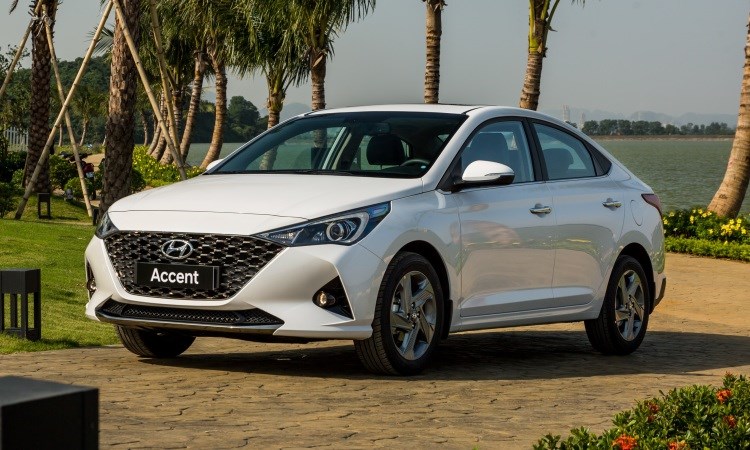 Bảng giá dán phim cách nhiệt xe Hyundai Accent trọn gói năm 2024