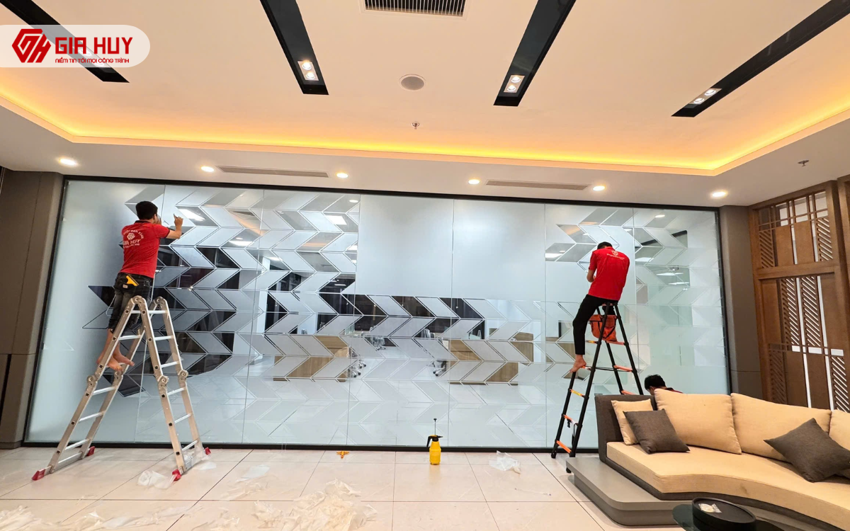 decal mờ dán kính 